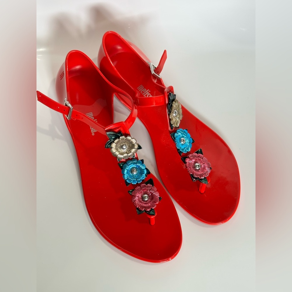 Melissa flat sandals